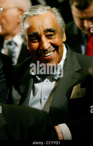 Mar 03, 2010 - Washington D.C, Stati Uniti d'America - Washington, D.C. - Marzo 3rd, 2010: Sost. CHARLES RANGEL (D-NY) assiste un memoriale di servizio in onore del compianto sost. John Murtha scomparso Feb 8th. Rangel dimesso dalla sua posizione di presidente della casa modi e mezzi Comitato oggi sotto pressur Foto Stock