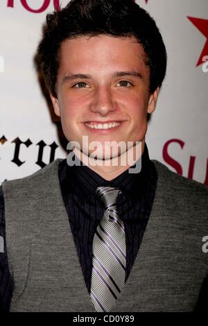 Nov. 12, 2008 - Hollywood, California, Stati Uniti - Mi1323CHW.SUPERMODELS UNLIMITED rivista ''HOLLYWOOD'S 100 più belle problema'' RELEASE PARTY ospitato da Haylie Duff .SOCIAL HOLLYWOOD , Los Angeles, CA .11/12/08.Josh Hutcherson (credito Immagine: Â© Clinton Wallace/Globe foto/ZUMAPRESS.com) Foto Stock