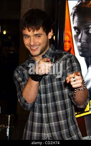 Mar 4, 2008 - Hollywood, California, Stati Uniti - Ho13027PR. SUMMIT ENTERTAINMENT presenta ''NEVER BACK DOWN'' PREMIERE MONDIALE ARCLIGHT Glossari Affini DOME, Hollywood, CA 03/04/08.STEVEN CROWLEY.PHTO DA - - 2008(Immagine di credito: Â© Phil Roach/Globe foto/ZUMAPRESS.com) Foto Stock