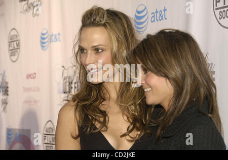 Mar 07, 2008 - Austin, Texas, Stati Uniti d'America - MOLLY SIMS & la sua alta scuola di AMICO MICHELE LOKEY al Texas Film Hall Of Fame 2008 sponsorizzato da Austin Film Society. (Credito Immagine: © Pietro Silva/ZUMA Press) Foto Stock