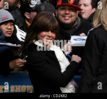 Mar 10, 2008 - New York New York, Stati Uniti - Gli ospiti di lasciare il Letterman Show.Ed Sullivan Theater 03-10-2008. 2008..PAULA ABDUL.K56513RM(Immagine di credito: Â© Rick Mackler/Globe foto/ZUMAPRESS.com) Foto Stock