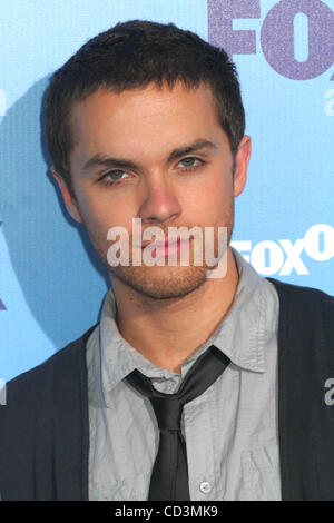 15 maggio 2008 - New York New York, Stati Uniti - K58233ML.THE FOX UPFRONTS A WOLLMAN PISTA DI PATTINAGGIO IN CENTRAL PARK , New York New York 05-15-2008. - THOMAS DEKKER(Immagine di credito: Â© Mitchell Levy/Globe foto/ZUMAPRESS.com) Foto Stock