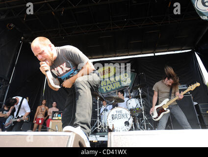 Jul 14, 2008 - Charlotte, North Carolina, Stati Uniti d'America - cantante MATT CAUGHTHRAN di 'Bronx' suona dal vivo come parte del 2008 Vans warped tour presso l'Anfiteatro Verizon Wireless. (Credito Immagine: ZUMApress.com) Foto Stock