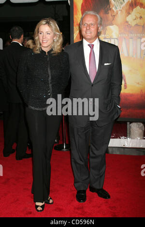 24 nov 2008 - New York, NY, STATI UNITI D'AMERICA - televisione ospitante DEBORAH NORVILLE e il marito Karl WELLNER presso la New York premiere di " Australia " tenutosi presso il Teatro Ziegfeld. (Credito Immagine: © Nancy Kaszerman/ZUMA Press) Foto Stock