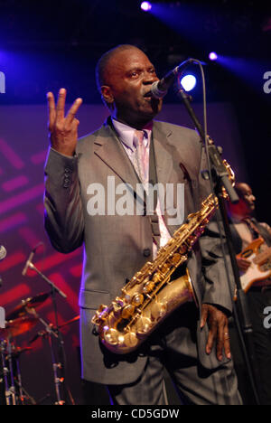 Giu 21, 2008 - Vancouver, British Columbia, Canada - il leggendario American funk e soul il sassofonista jazz MACEO PARKER suona al Commodore Ballroom di Vancouver. (Credito Immagine: © Sergei Bachlakov/ZUMApress.com) Foto Stock