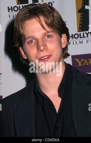 Ottobre 15, 2003 - Hollywood, California, Stati Uniti - Mi8091PR.11:14 Premiere presso il teatro ACRLIGHT, HOLLYWOOD CA.10/15/2003. / / 2003.STARK SANDS(Immagine di credito: Â© Phil Roach/Globe foto/ZUMAPRESS.com) Foto Stock