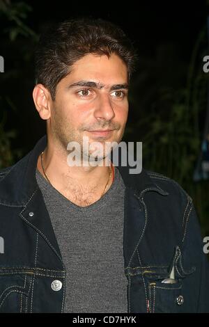 Sett. 27, 2004 - New York New York, Stati Uniti - K39672ML.NY PREMIERE di ''Shark favola'' PRESSO IL DELACORTE THEATER DI CENTRAL PARK, New York New York 09/27/2004. / 2004.MICHAEL IMPERIOLI(Immagine di credito: Â© Mitchell Levy/Globe foto/ZUMAPRESS.com) Foto Stock