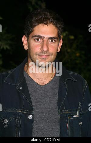 Sett. 27, 2004 - New York New York, Stati Uniti - K39672ML.NY PREMIERE di ''Shark favola'' PRESSO IL DELACORTE THEATER DI CENTRAL PARK, New York New York 09/27/2004. / 2004.MICHAEL IMPERIOLI(Immagine di credito: Â© Mitchell Levy/Globe foto/ZUMAPRESS.com) Foto Stock