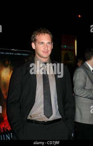 Ottobre 2, 2004 - New York New York, Stati Uniti - K39753ML.IL 42ND NEW YORK FILM FESTIVAL screening di risacca a Alice Tully Hall, Lincoln Center di New York New York 10/02/2004. / 2004.Josh Lucas(Immagine di credito: Â© Mitchell Levy/Globe foto/ZUMAPRESS.com) Foto Stock