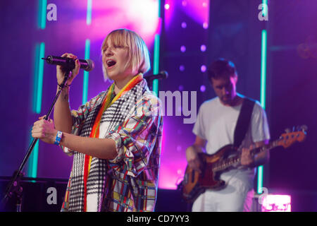 Sia in diretta TV Bat Bar esecuzione di Austin in Texas il 13 marzo 2008 durante SXSW 2008. Foto Stock