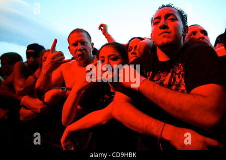 Luglio 11, 2010 - San Bernardino, in California, Stati Uniti - Oltre 20.000 tifosi e 12 bande distribuite su tre fasi hanno trascorso la giornata al terzo Rockstar Energy Drink Mayhem Festival di San Bernardino, CA 10 Giugno 2010. (Credito Immagine: © Giordania Stead/ZUMApress.com) Foto Stock