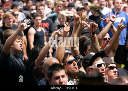 Luglio 11, 2010 - San Bernardino, in California, Stati Uniti - Oltre 20.000 tifosi e 12 bande distribuite su tre fasi hanno trascorso la giornata al terzo Rockstar Energy Drink Mayhem Festival di San Bernardino, CA 10 Giugno 2010. (Credito Immagine: © Giordania Stead/ZUMApress.com) Foto Stock