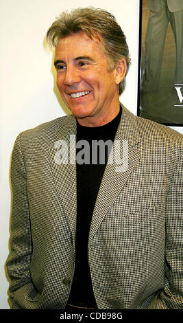 EXCLUSIVE***.JOHN WALSH E SUA MOGLIE REVE A LIVELLO INTERNAZIONALE DELLA RADIO E DELLA TELEVISIONE PER ''una conversazione con JOHN WALSH " NBC IN NEW YORK New York.1/16/2004. / 2004.K34968JBU(Immagine di credito: Â© Judie Burstein/Globe foto/ZUMAPRESS.com) Foto Stock