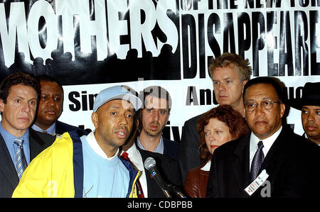 RUSSELL SIMMONS, Andrew Cuomo, Susan Sarandon e TIM ROBBINS.K30508AR.''HIP HOP SUMMIT ACTION NETWORK''.LE MADRI PER IL NEW YORK scomparso annunciare oggi, .'' il conto alla rovescia per equità" Giugno 4, 2003 termine per l abrogazione della Rockefeller le leggi sulla droga. .Tenutosi PRESSO IL GRAND HYATT HOTEL DI NEW YORK New York. Foto Stock