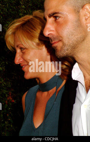 K32629ML US OPEN FINALS WEEKEND A USTA National Tennis Center, lavaggio, QUEENS NEW YORK, 09/06/2003. / EDIE FALCO e Stanley Tucci(Immagine di credito: Â© Mitchell Levy/Globe foto/ZUMAPRESS.com) Foto Stock