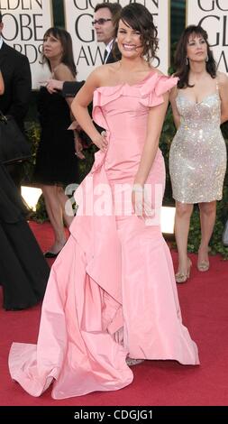 Gen. 16, 2011 - Los Angeles, California, Stati Uniti d'America - Jan 16, 2011 - Los Angeles, California, Stati Uniti d'America - attrice LEA MICHELE a sessantottesima Annuale di Golden Globes - Arrivi presso il Beverly Hilton Hotel di Los Angeles. (Credito Immagine: © Paul Fenton/ZUMAPRESS.com) Foto Stock