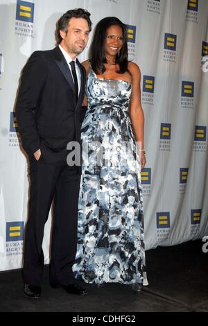 Febbraio 5, 2011 - New York New York, Stati Uniti - MARK RUFFALO e Audra McDonald.2011 maggiore di New York la campagna sui Diritti Umani Gala.The Waldorf Astoria Hotel.New York, NY 02-05-2011. 2011.K67517ML(Immagine di credito: Â© Mitchell Levy/Globe foto/ZUMAPRESS.com) Foto Stock