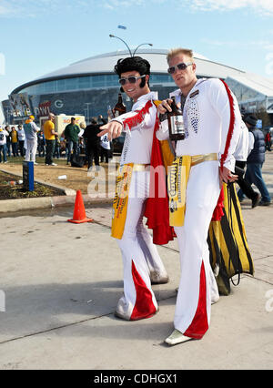 6 febbraio 2011 - Arlington, Texas, Stati Uniti d'America - Pittsburg Steeler fan partecipare al pre-partita e festeggiamenti prima del Super Bowl XLV in Arlington, Texas. (Credito Immagine: © Dan Wozniak/Southcreek globale/ZUMAPRESS.com) Foto Stock