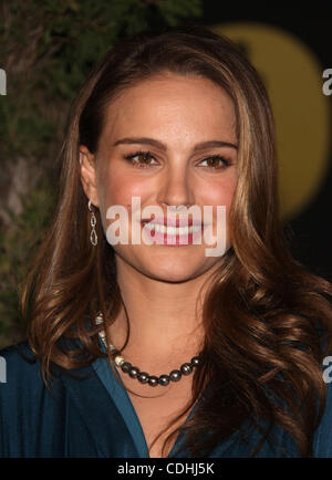 Academy Awards Nominee per 2011 Oscar: file foto: Febbraio 7, 2011 - Beverly Hills, in California, Stati Uniti - NATALIE PORTMAN arriva l'ottantatreesimo Academy Awards Nominees pranzo presso il Beverly Hilton. Portman come Nina in Fox Searchlight Pictures 'Cigno Nero" è nominato per un 2011 Oscar per la migliore attrice ho Foto Stock