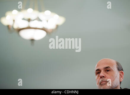 Febbraio 9, 2011 - Washington, Distretto di Columbia, Stati Uniti - Stati Uniti .Federal Reserve Board Chairman Ben Bernanke testimonia prima di una casa comitato di bilancio sullo stato dell'economia degli Stati Uniti. (Credito Immagine: © Pete Marovich/ZUMAPRESS.com) Foto Stock