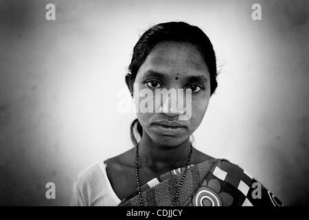 27 febbraio 2011 - Pandharkawada, Maharashtra, India - Contadino suicidio vedova BAISHALI NIKESHN, 32 anni, di villaggio Sombardi. (Credito Immagine: by © Michael Francis McElroy/zReportage.com/ZUMA) Foto Stock