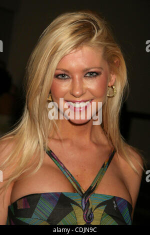 27 febbraio 2011 - Hollywood, California, Stati Uniti - Ho14830CHW .ventunesima edizione del ''Notte di 100 stelle'' Academy Awards la visualizzazione di parti.Beverly Hills Hotel-Crystal Sala da Ballo Beverly Hills, CA .02/27/2011 .TARA REID . 2011(Immagine di credito: Â© Clinton Wallace/Globe foto/ZUMAPRESS.com) Foto Stock