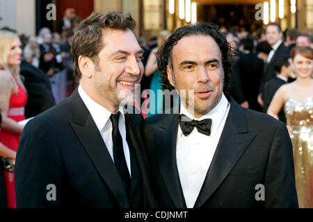 Febbraio 28, 2011 - Hollywood, California, Stati Uniti - JAVIER BARDEM, Alejandro Gonzalez Inarritu.ottantatreesimo annuale di Academy Awards - Gli Oscar.Kodak Theatre.Hollywood, ca.27 marzo 2011. 2011.K67709RHARV.(Immagine di credito: © Roger Harvey/Globe foto/ZUMAPRESS.com) Foto Stock