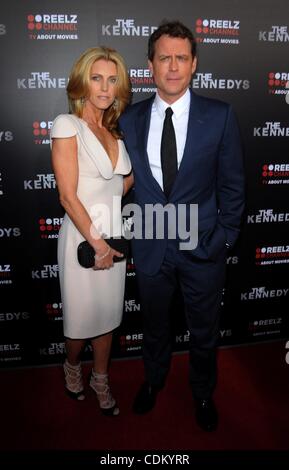 Mar 28, 2011 - Hollywood, California, Stati Uniti - Premiere mondiale di ''l'Kennedys" presso la Academy of Motion Pictures Arts and Sciences Samuel Goldwyn Theater di Beverly Hills, Hollywood, CA 3/28/11 2011..Greg Kinnear(Immagine di credito: © James Diddick/Globe foto/ZUMAPRESS.com) Foto Stock