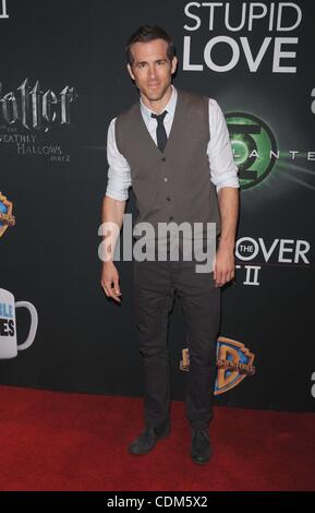Mar 31, 2011 - Hollywood, California, Stati Uniti - Warner Brothers Foto CinemaCon 2011 Presentazione al Caesars Palacevin Las Vegas NV 3/31/11 2010..Ryan Reynolds(Immagine di credito: Â© Scott Kirkland/Globe foto/ZUMAPRESS.com) Foto Stock