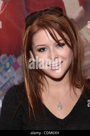 Mar 31, 2011 - Los Angeles, California, Stati Uniti - Renee Olstead. GBK Kids' scelta Gifting Lounge presso la SLS Hotel, Los Angeles, CA. Marzo 31 - 2011.(Immagine di credito: Â© TLeopold/Globe foto/ZUMAPRESS.com) Foto Stock