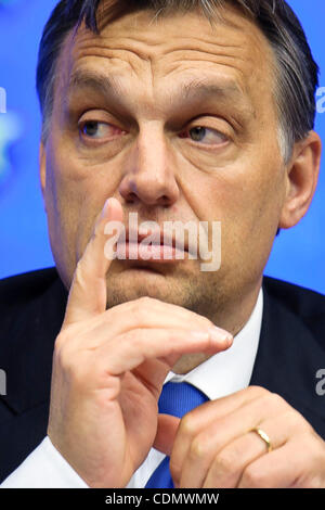 Apr. 14, 2011 - Bruxelles, BXL, Belgio - Ungheria il primo ministro Viktor Orban risolve una conferenza stampa presso il Consiglio europeo ha sede a Bruxelles in Belgio su 2011-04-14 da Wiktor Dabkowski (credito Immagine: © Wiktor Dabkowski/ZUMAPRESS.com) Foto Stock