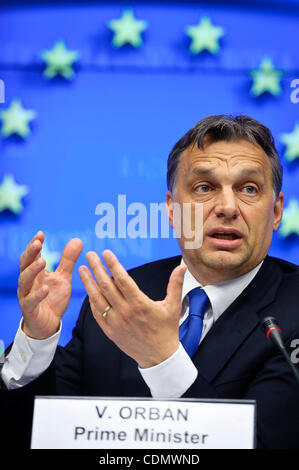 Apr. 14, 2011 - Bruxelles, BXL, Belgio - Ungheria il primo ministro Viktor Orban risolve una conferenza stampa presso il Consiglio europeo ha sede a Bruxelles in Belgio su 2011-04-14 da Wiktor Dabkowski (credito Immagine: © Wiktor Dabkowski/ZUMAPRESS.com) Foto Stock