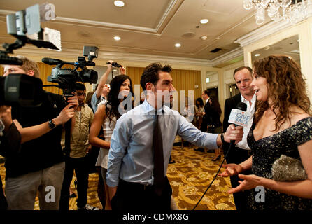 Apr. 15, 2011 - Beverly Hills, in California, Stati Uniti d'America - Jennifer Grey arriva per il Johnsson Cancer Center Foundation''s xvi Fundraiser annuale, "gusto per una cura," tenutasi presso il Beverly Wilshire Hotel. Foto Stock