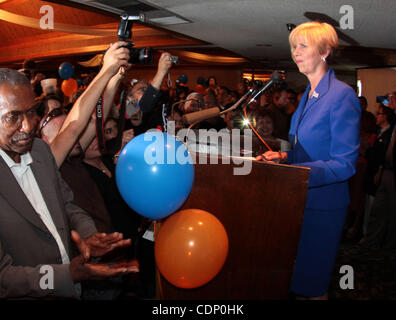 Jul 12, 2011 - Los Angeles, California, Stati Uniti - Councilwoman Janice Hahn vince 36th quartiere congressuale. Vittoria festa a porte O'Call Ristorante, San Pedro, CA. (Credito Immagine: &#169; Slobodan Dimitrov/ZUMAPRESS.com) Foto Stock