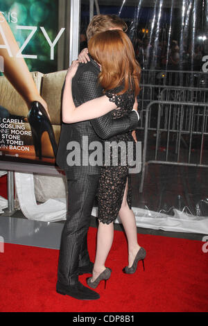 Luglio 19, 2011 - New York, NY, STATI UNITI - Ryan Gosling con la pietra della Emma presso la "Crazy, stupido, amore' World Premiere in New York City alla Ziegfield theatre. (Credito Immagine: © Dan Herrick/ZUMAPRESS.com) Foto Stock