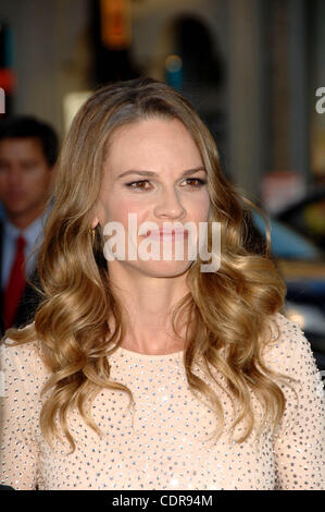 3 maggio 2011 - Hollywood, California, Stati Uniti - Hilary Swank durante la premiere del nuovo film della Warner Bros Foto qualcosa in prestito presso Grauman's Chinese Theater, il 3 maggio 2011, a Los Angeles... 2011(Immagine di credito: Â© Michael Germana Globo/foto/ZUMAPRESS.com) Foto Stock