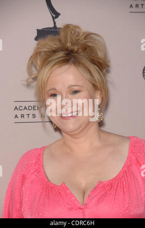 16 maggio 2011 - Hollywood, California, Stati Uniti - Caroline Rhea durante la Academy of Television Arts and Sciences presentazione di una conversazione con il Signore che ci fanno ridere, tenutosi presso la Leonard H. Goldenson Theatre, il 16 maggio 2011 a Los Angeles. 2011(Immagine di credito: Â© Michael Germana Globo/Foto/ Foto Stock