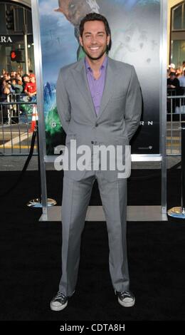 Jun 15, 2011 - Los Angeles, California, Stati Uniti d'America - Attore ZACHARY LEVI al 'Lanterna Verde' Hollywood Premiere svoltasi presso il Teatro Cinese, Hollywood. (Credito Immagine: © Jeff Frank/ZUMAPRESS.com) Foto Stock