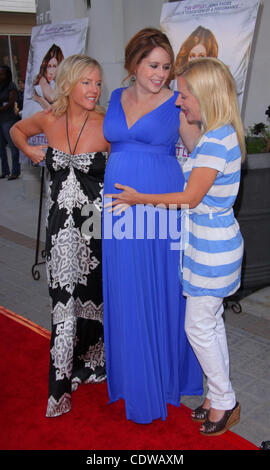 Luglio 14, 2011 - Los Angeles, California, Stati Uniti - Rachael Harris, Jenna Fischer, Angela Kinsey.''un po' di aiuto " Los Angeles Premiere detenute presso Sony Studios, Culver City CA. Luglio 14- 2011.(Immagine di credito: Â© TLeopold/Globe foto/ZUMAPRESS.com) Foto Stock