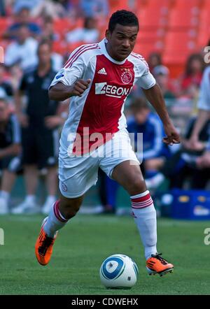 21 maggio 2011 - Dc, Washington DC, Stati Uniti d'America - AFC Ajax utente malintenzionato Lorenzo Ebecilio (41) spinge la sfera di campo durante la MLS International amichevole tra l'AFC Ajax e D.C. Regno...l'AFC Ajax sconfitto DC Uniti 2-1 Domenica, 22 maggio 2011 a RFK Stadium di Washington DC. (Credito Foto Stock