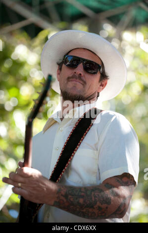 Aug 13, 2011 - San Jose, California, Stati Uniti d'America - ERIC LINDELL suona dal vivo al ventiduesimo annuale di San Jose Jazz Festival. (Credito Immagine: © Jerome Brunet/Zuma Press) Foto Stock