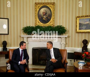 Sett. 5, 2011 - Washington, Distretto di Columbia, Stati Uniti - Il Presidente Barack Obama incontra con il Segretario Generale della Nato Anders FOGH RASMUSSEN nell'Ufficio Ovale della Casa Bianca. (Credito Immagine: © MARIA F. Calvert/ZUMAPRESS.com) Foto Stock