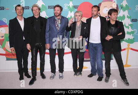 Sett. 20, 2011 - Hollywood, California, Stati Uniti - '"South Park'' quindicesimo anniversario festa al Barker Hangar di Santa Monica, CA 9/20/11 2011..MATT PIETRA, DURAN DURAN (JOHN TAYLOR, Simon le Bon, Nick Rhodes e Roger Taylor) e TREY PARKER(Immagine di credito: Â© Scott Kirkland/Globe foto/ZUMAPRESS.com) Foto Stock