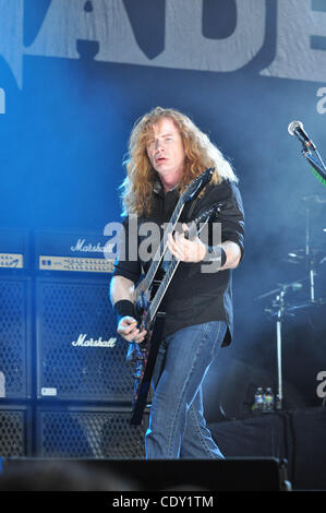 Agosto 3, 2011 - Raleigh, North Carolina - USA il cantante Dave MUSTAINE della rock band Megadeth effettuando al Time Warner Cable padiglione musicale come parte dell'Mayhem Festival di Raleigh. (Credito immagine: ©Tina Fultz/ZUMA Press) Foto Stock