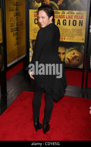 Sett. 7, 2011 - New York, NY, STATI UNITI - Johnny Weir a New York CIty "contagio" premiere, che ha avuto luogo presso il Jazz al Lincoln Center. (Credito Immagine: © Dan Herrick/ZUMAPRESS.com) Foto Stock