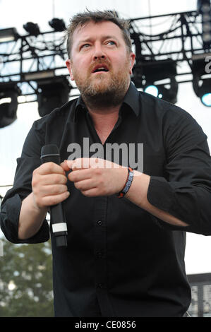 Settembre 18, 2011 - Austin, Texas, Stati Uniti d'America - cantante GUY GARVEY del gomito band suona dal vivo come parte della decima annuale di Austin City Limits Music Festival che si svolge in Zilker park si trova a Austin. I tre giorni del festival sarà attrarre più di 70.000 tifosi di vedere una varietà di artista su otto diff Foto Stock