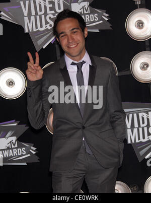 Agosto 28, 2011 - Los Angeles, California, Stati Uniti - PETE WENTZ arriva per il 2011 MTV Video Music Awards tenutosi presso il Nokia Theater. (Credito Immagine: © Lisa O'Connor/ZUMAPRESS.com) Foto Stock