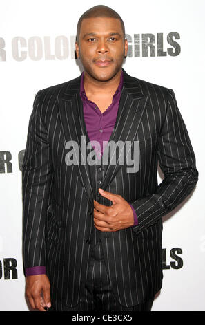 Tyler Perry NEW YORK FILM premiere di 'Per ragazze colorato" al Teatro Ziegfeld - Arrivi New York City, Stati Uniti d'America - 25.10.10 Foto Stock