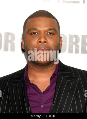 Tyler Perry NEW YORK FILM premiere di 'Per ragazze colorato" al Teatro Ziegfeld - Arrivi New York City, Stati Uniti d'America - 25.10.10 Foto Stock