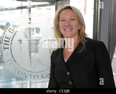 Melanie Berry, Presidente e CEO della Canadian Academy of Recording Arts and Sciences (CARAS) Media anteprima di JUNO Suola: Celebrando 40 anni di Juno Awards' presso il Bata Shoe Museum. Toronto, Canada - 09.11.10 Foto Stock